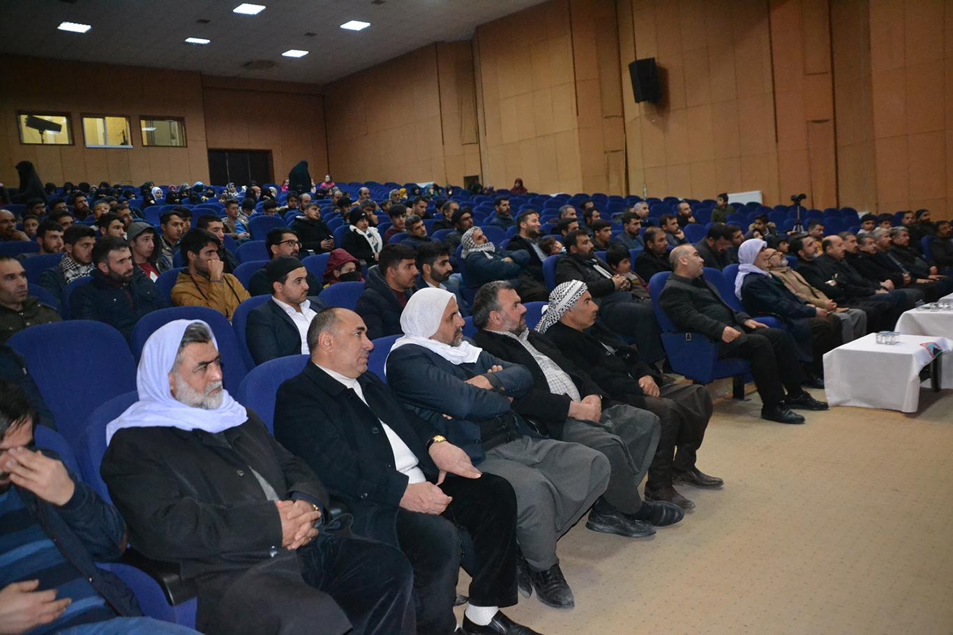 ​Viranşehir'de "Bilinçli bir toplumun inşası" konulu seminer düzenlendi